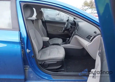 2017 Hyundai Elantra Se z USA, uszkodzony, nr VIN KMHD84LF0HU070888